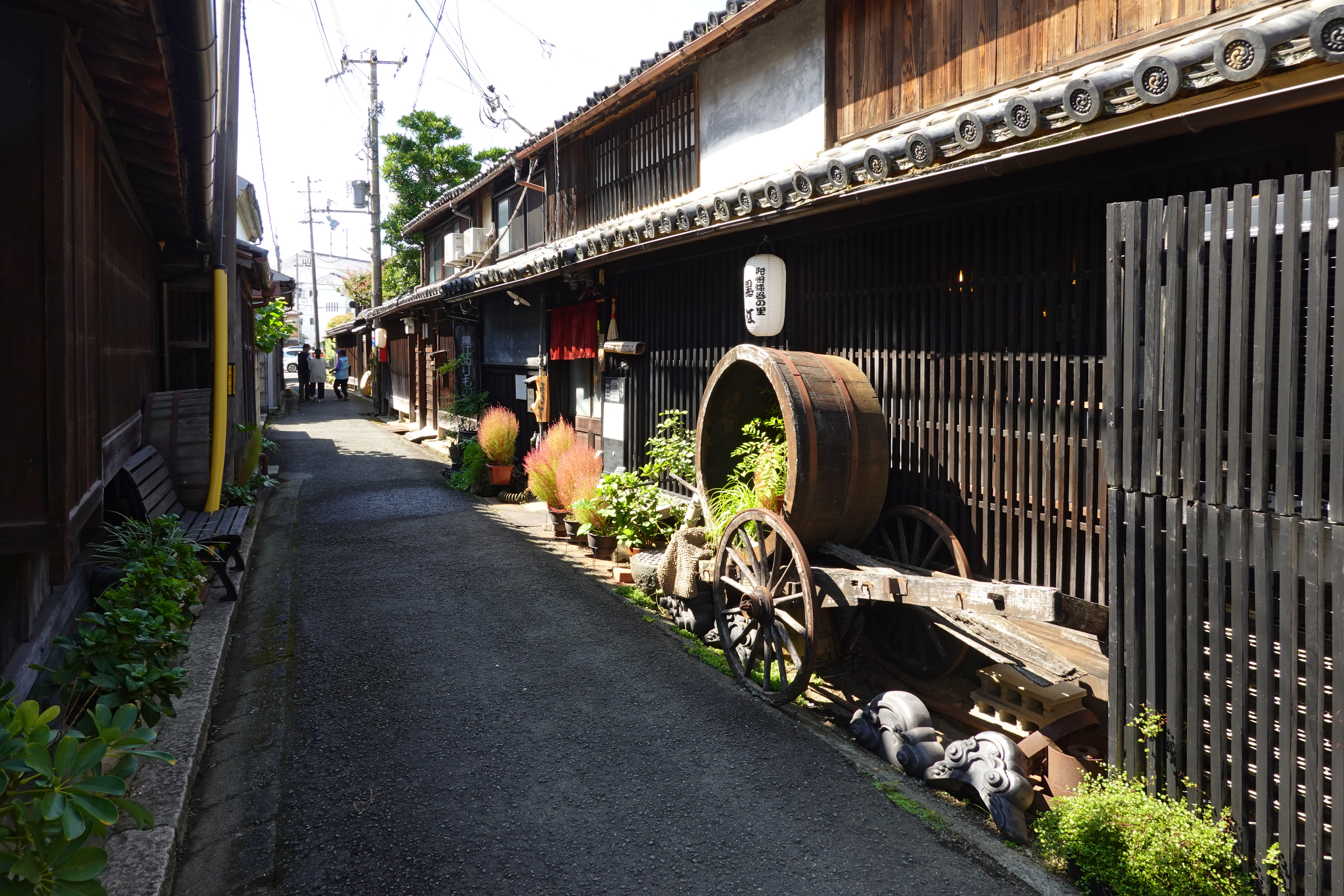 黒江ぬりもの館前の路地